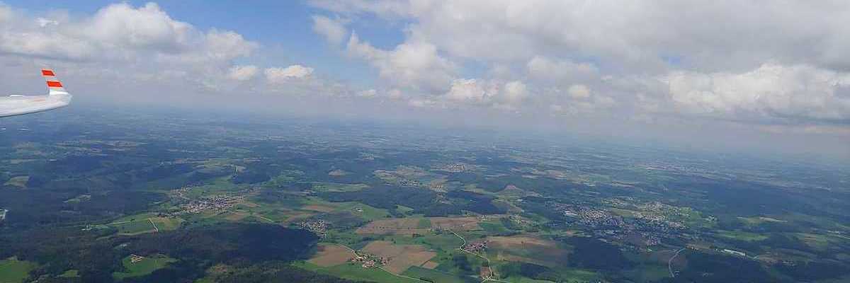 Verortung via Georeferenzierung der Kamera: Aufgenommen in der Nähe von Deggendorf, Deutschland in 1400 Meter
